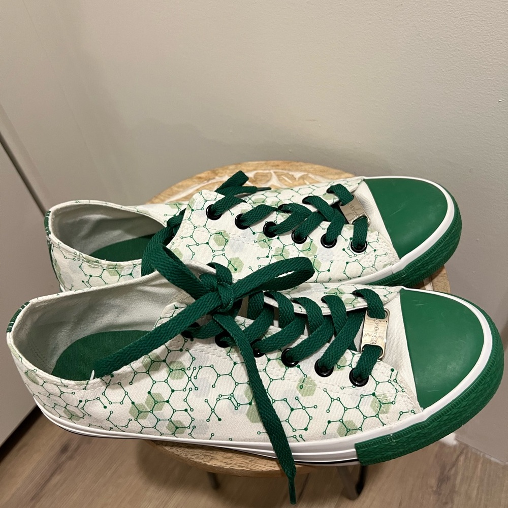 Seagen Green and White Women's Sneakers